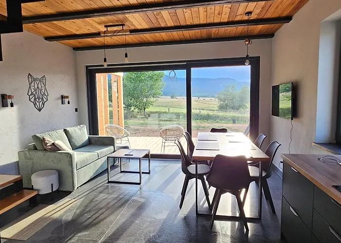 Wataha Pod Basztami - Wadera - Caloroczne