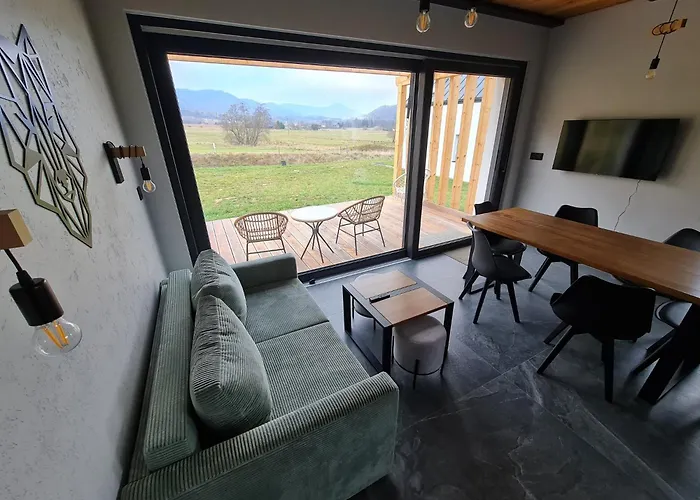 Wataha Pod Basztami - Wadera - Caloroczne Semesterbostad Radkow