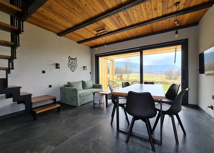 Wataha Pod Basztami - Wadera - Caloroczne *