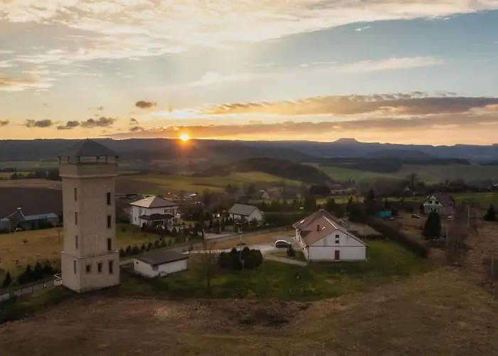 Wataha Pod Basztami - Wadera - Caloroczne *